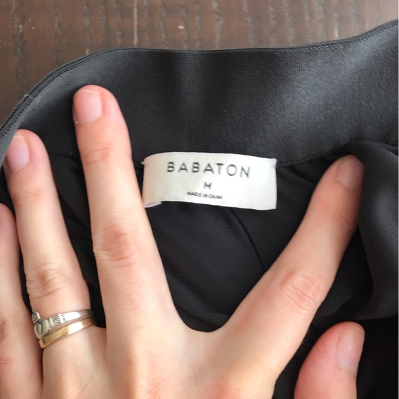 Babaton Aritzia mini skirt black great condition pleated - Picture 5 of 8